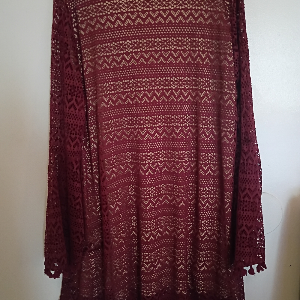 UMGEE WOMEN MINI DRESS BURGUNDY‎ CROCHETED BELL SLEEVE POM POM SZ 2X - Picture 3 of 7